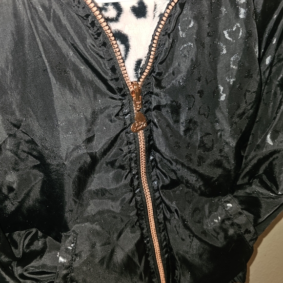 Betsey Johnson Kids Reversible Puffer Jacket with Heart Pattern - Picture 5 of 12